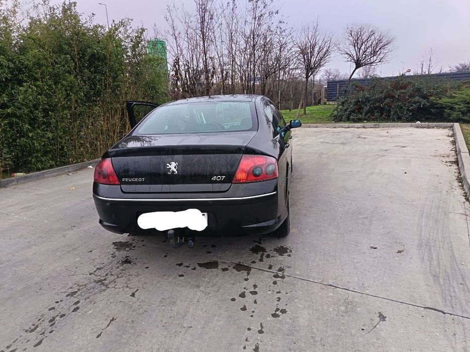 Vând sau schimb Peugeot