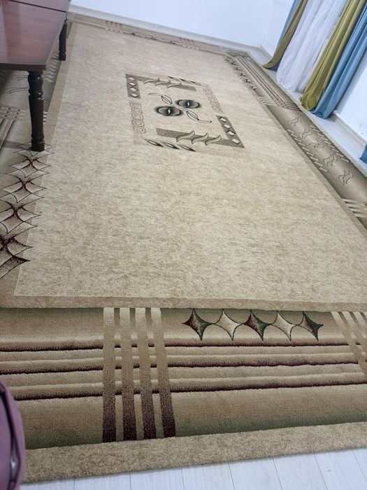 Кілем сатылады таза әрі жақсы