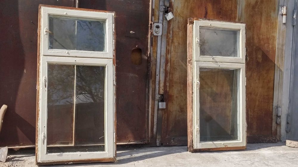 Окна  Деревянные и Пластиковые Б/У