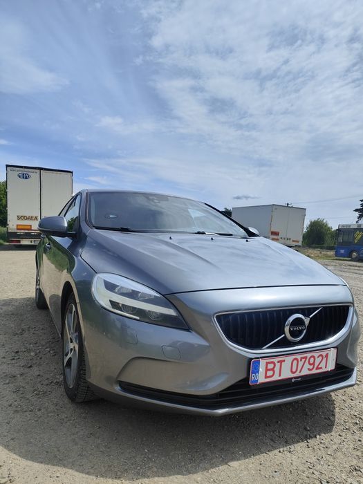 Vând Volvo V40 D3