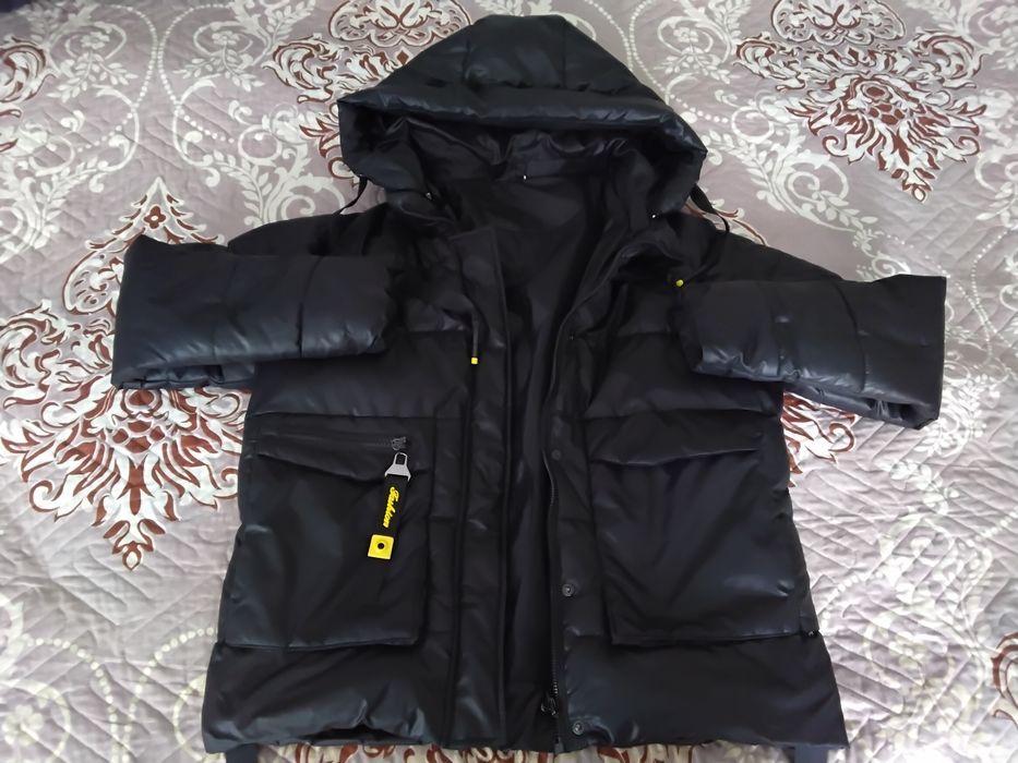 Продам тёплую куртку,размер 44