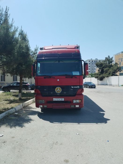 Mercedes Actros 2001 sotiladi