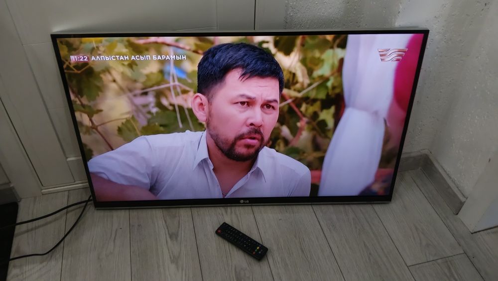 Продам телевизор lg