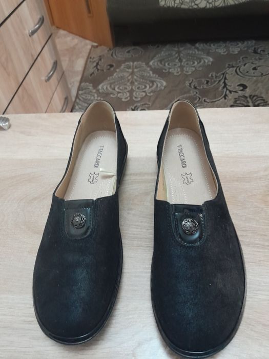 Продам туфли новые 41 размер.