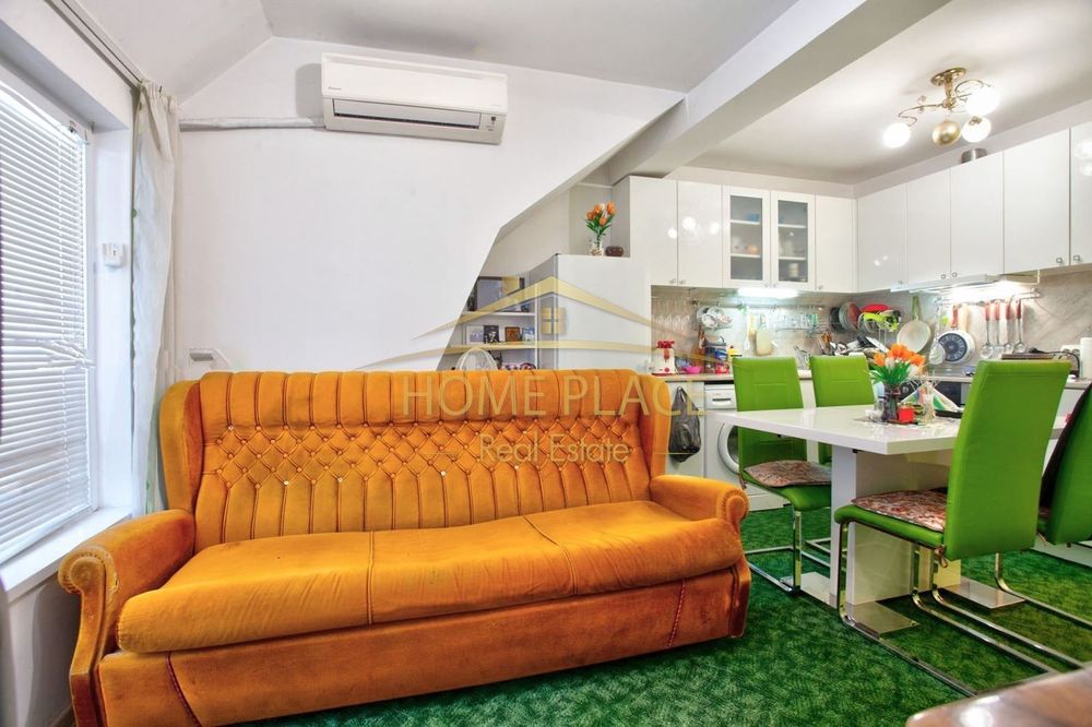 Дава се под наем Двустаен апартамент в Варна, Колхозен пазар - 42 кв.м за 306 € - Снимка #2