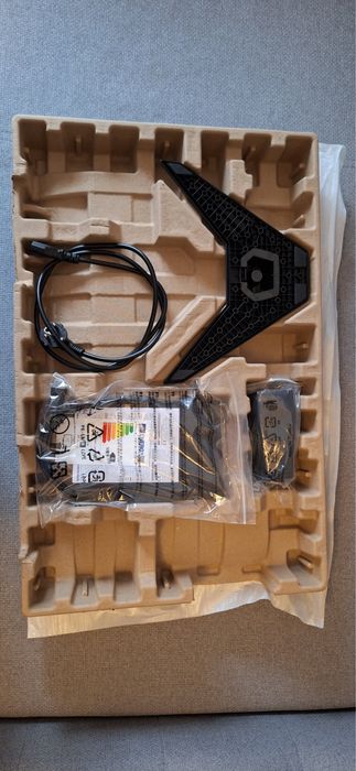 Vand monitor ca nou MSI 27 Inch 180hz de gaming