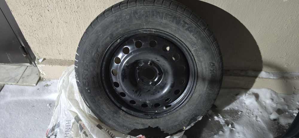 Диск с покрышкой на запаску