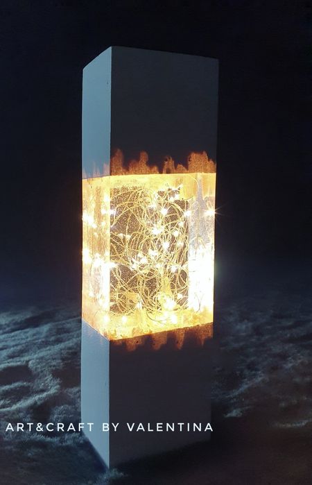 Veioza lemn si rasina epoxidica, iluminare 50 microled-uri pe USB