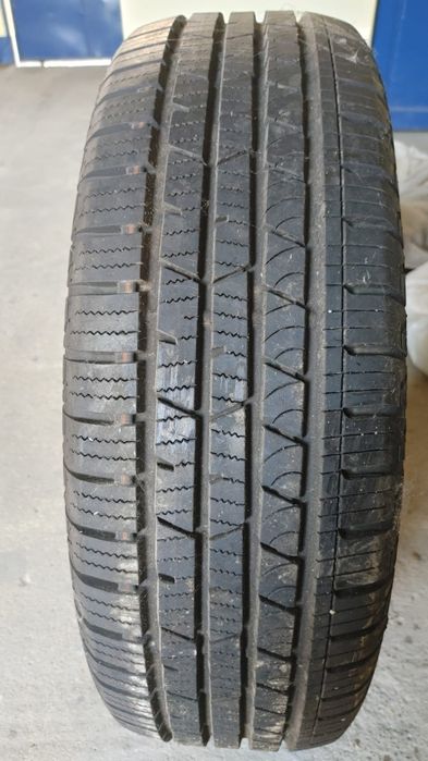 Vând cauciucuri Continental  M+S 215/R 16 98 H , Cross Contact XL,