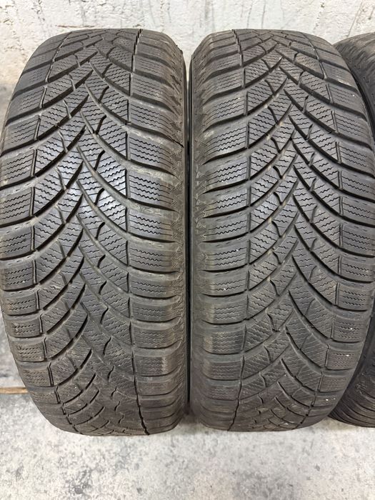 195/65/15 Semperit 4бр дот25