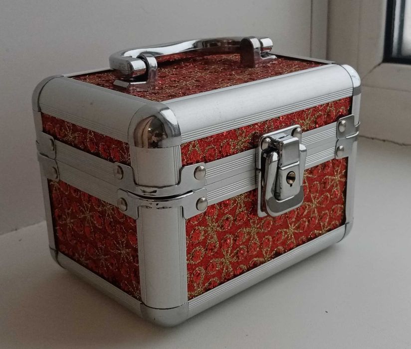 Сундучок сувенирный