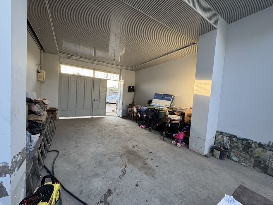 Срочно продается дом 5 комнат (без маклера, оплата частично)