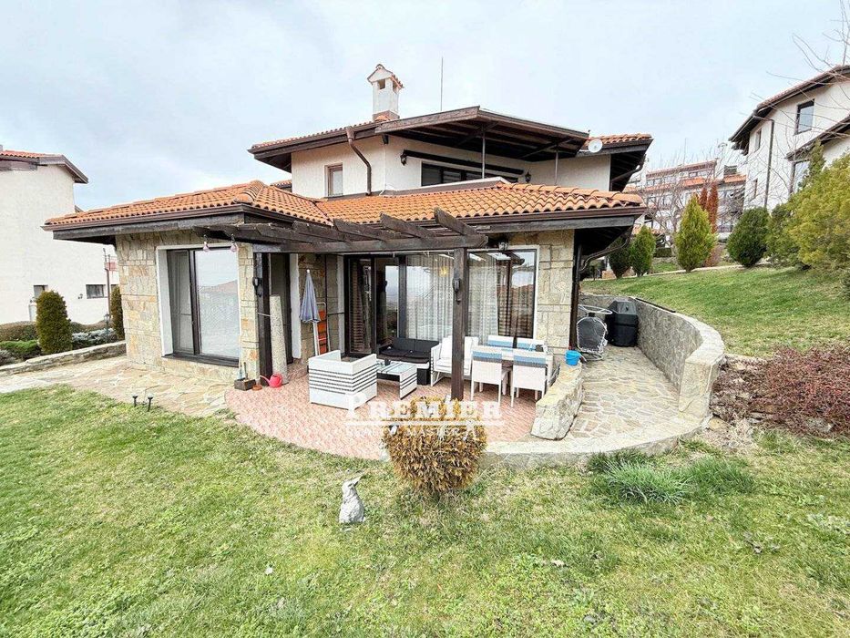 Тристаен на тихо място, недалеч от плажовете на Слънчев бряг