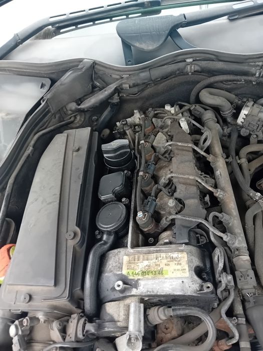 Capota bara fata Mercedes 2.2