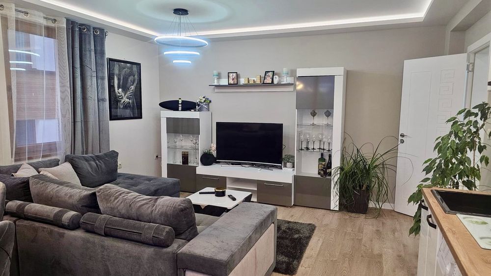 Продава се Двустаен апартамент в Разлог - 80 кв.м за 1238 €/кв.м - Снимка #1