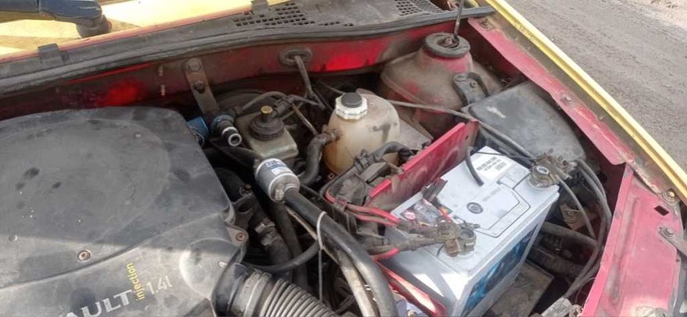 Продавам Dacia Logan 1.4 75 ks комби