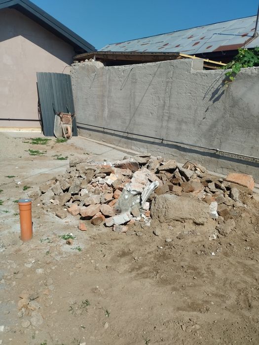 Pietre și cărămizi pentru umplutra