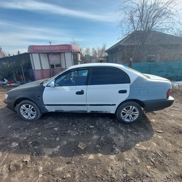 Продам таёту карона  на ходу