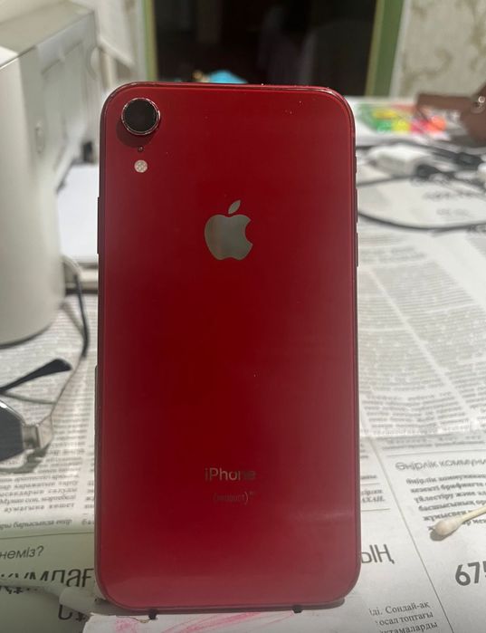 iPhone XR  128 гб