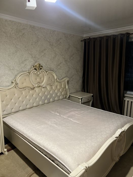 Продам спальный гарнитур срочна