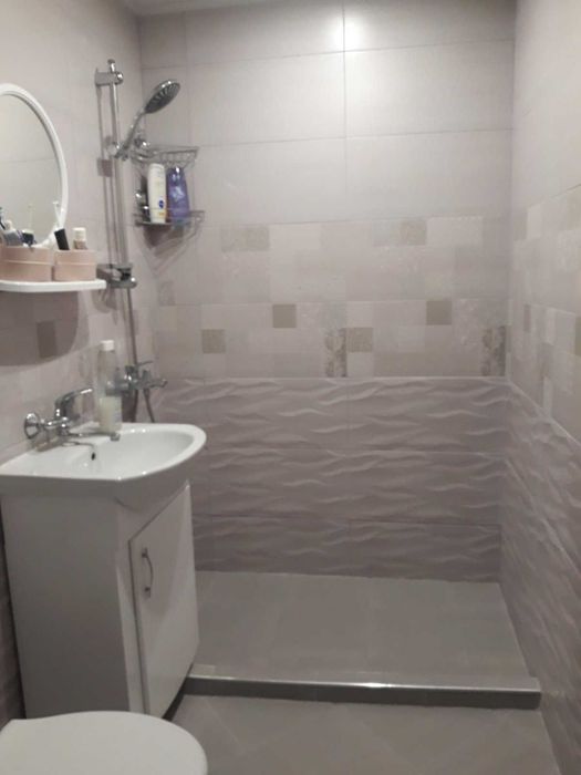 Дава се под наем Тристаен апартамент в Варна, Левски - 86 кв.м за 178.5 € - Снимка #1