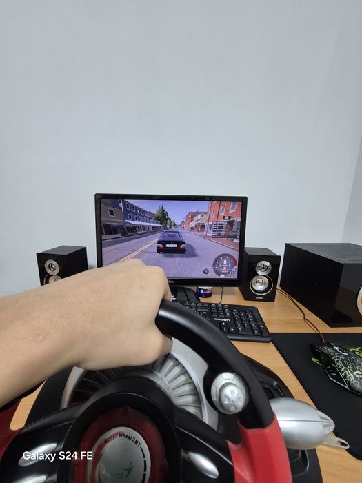 продаётся игровой компьютер с игровым рулем