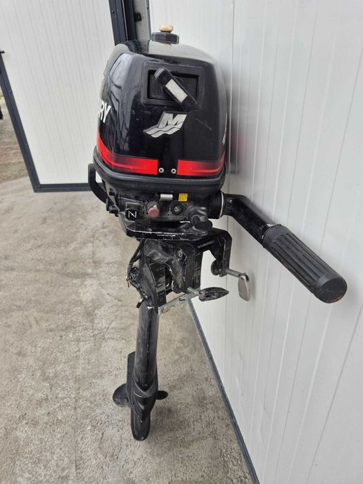 Motor Barca Mercury 5CP