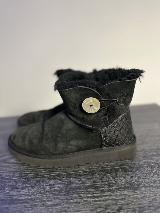 Cizme UGG mărimea 38