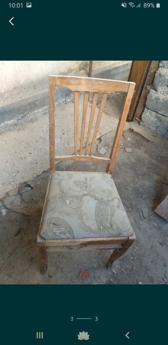 Продаётся старинный стол и стулья