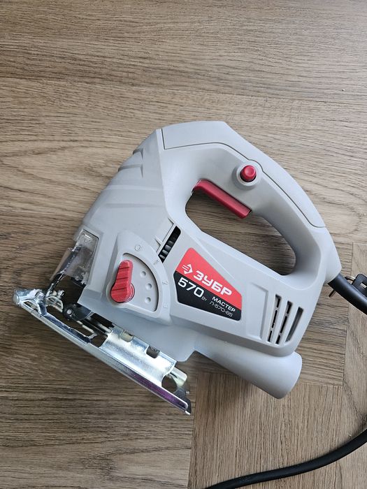 Лобзик Зубр 570 Ватт б/у