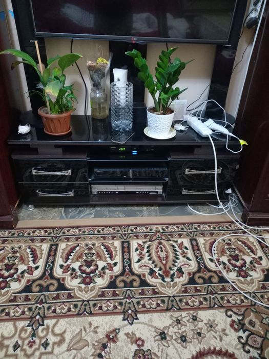 Щкаф и подставка