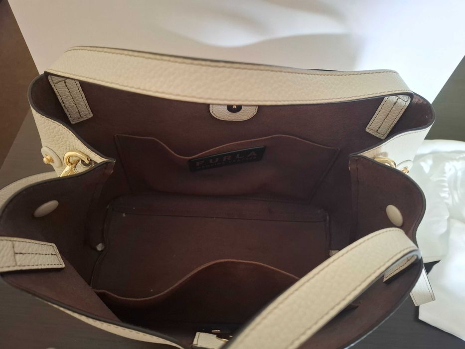 Furla Чанта за през рамо Primula S от кожа