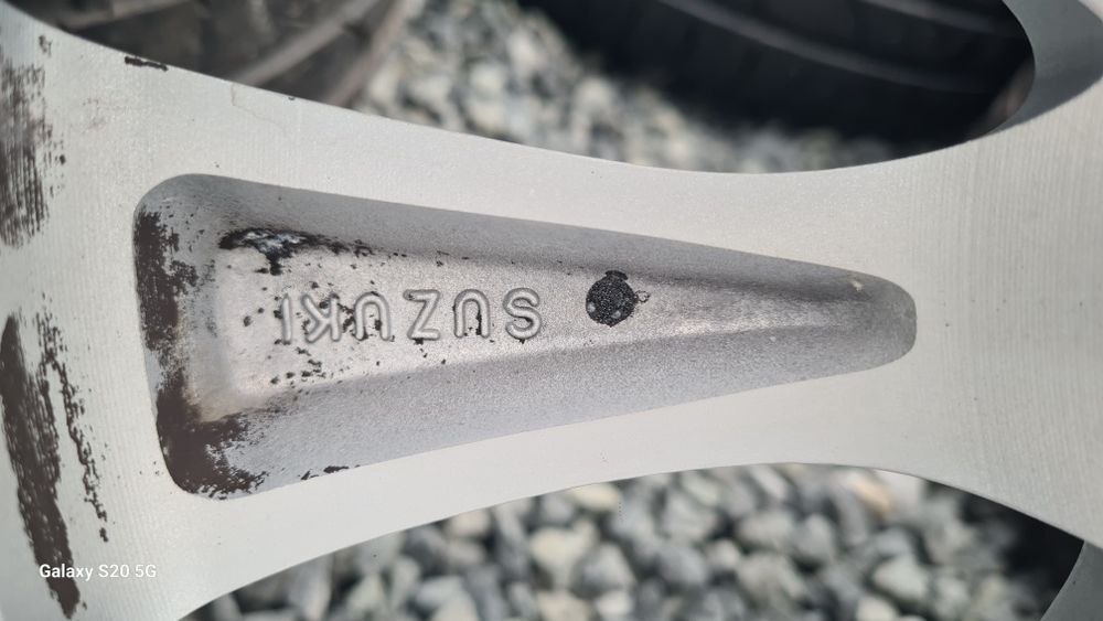 Оригинални джанти Сузуки 5/114.3 Suzuki SX4  5x114.3