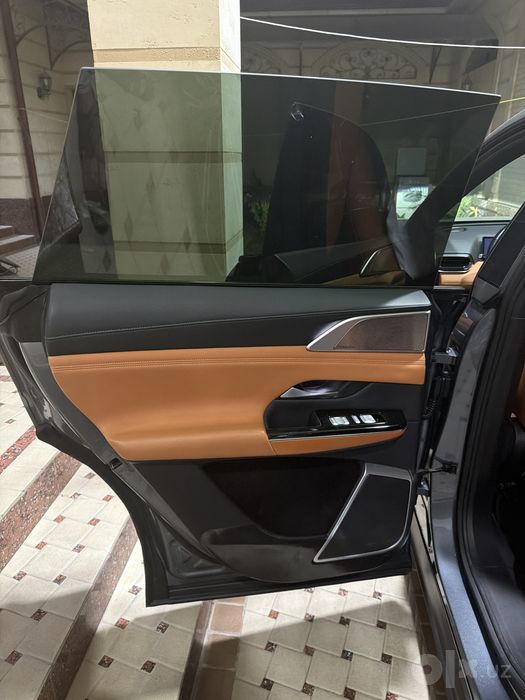 Xpeng G9 -650 km 3,9 sec