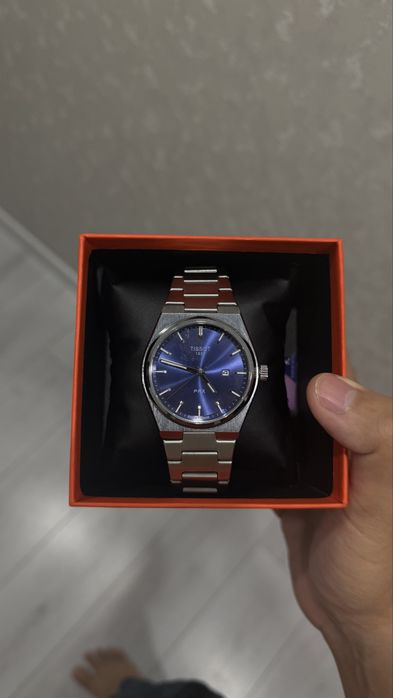 Продам часы Tissot prx