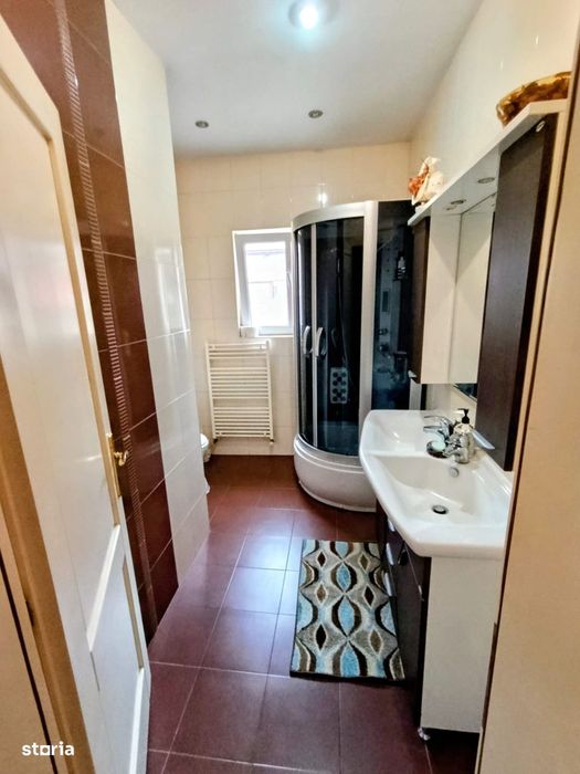 Casa 7 Camere 3 bai zona Fratelia Musicescu 430.000 euro