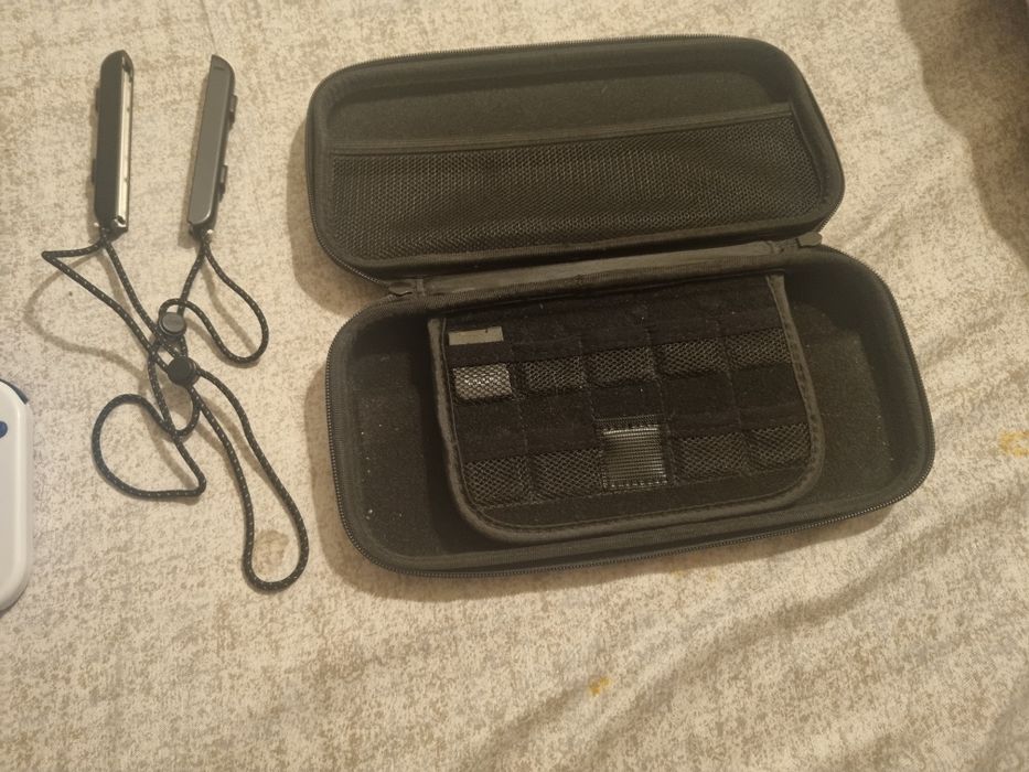 Nintendo Switch Oled - Ca nou + 18 jocuri și toate accesoriile