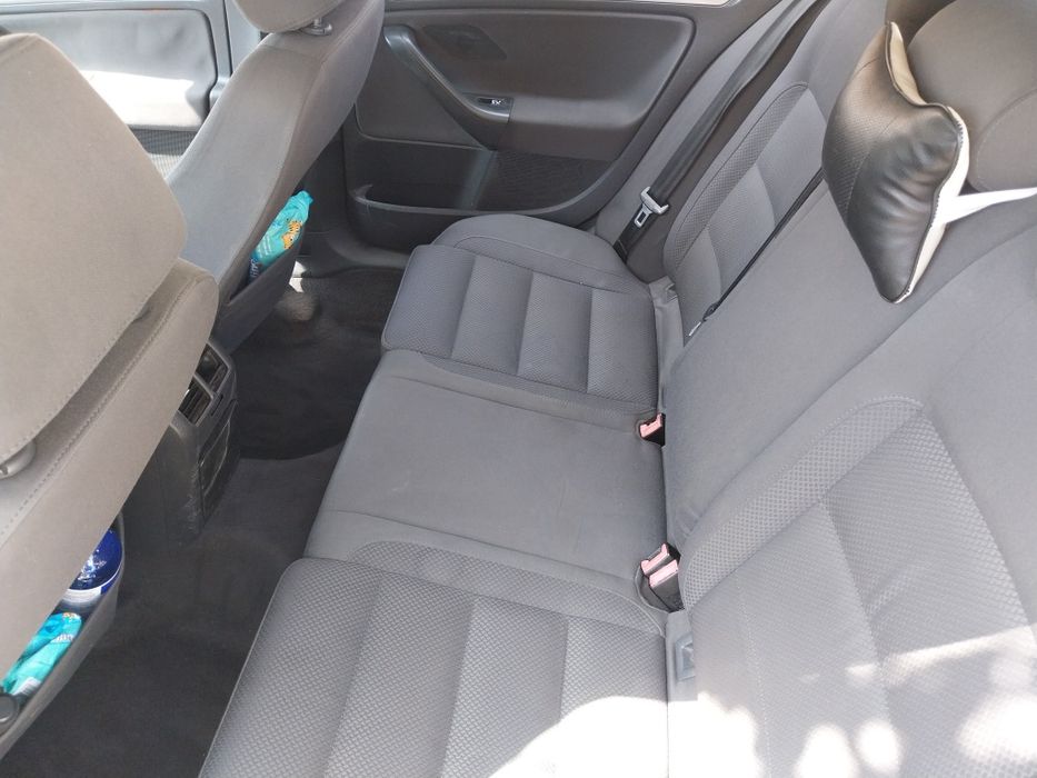 Vând golf 5  2.0 tdi