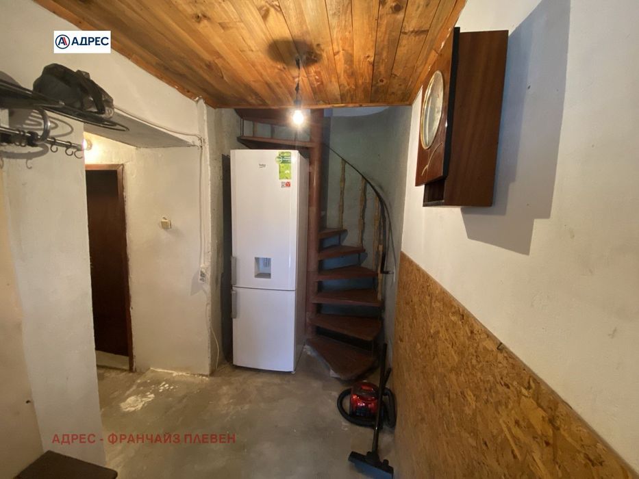 Продава се Къща в с. Ослен Криводол, Област Враца - 146 кв.м за 419 €/кв.м - Снимка #6