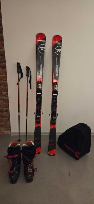 Комплект Ски, ски обувки и щеки Rossignol