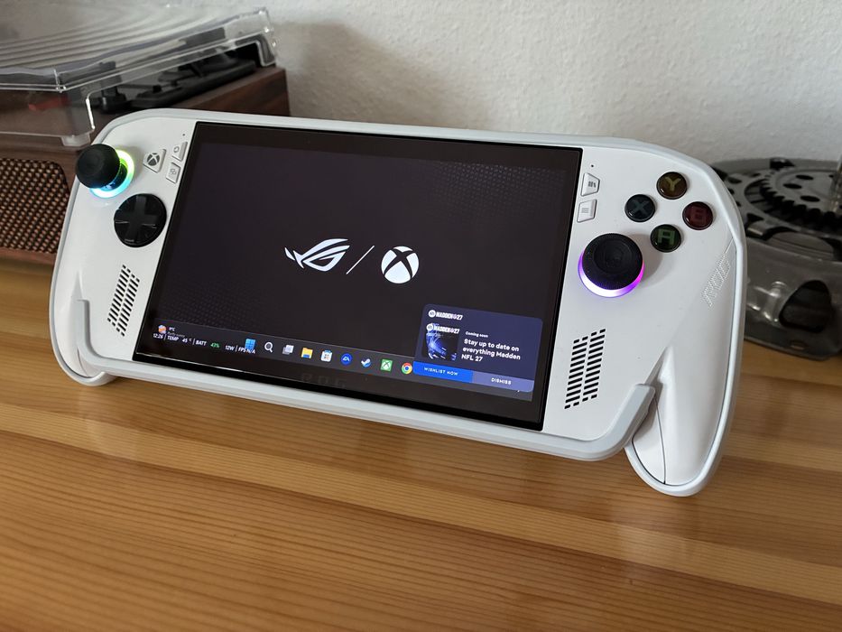 ASUS ROG Xbox Ally - преносим геймърски компютър + много подаръци