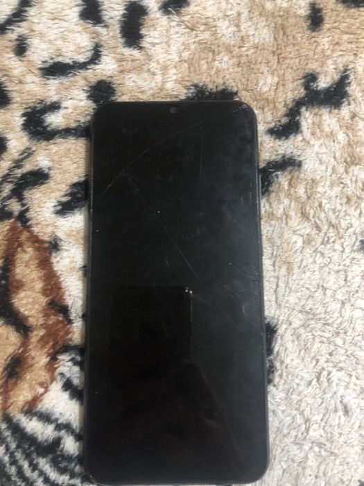 Продам телефон