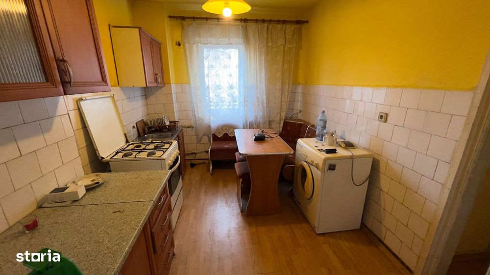 Apartament zona centrala - piata Petrosani