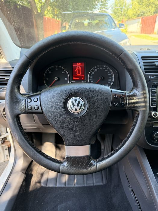 Golf 5 1.9 TDI 2009 | DPF | Trapa | Ambiental | Stelute in plafon | Navigatie | Sistem audio