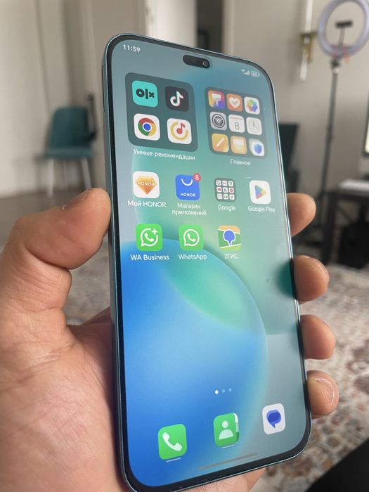 Honor 200 lite 16/256gb с коробкой. Почти новый.