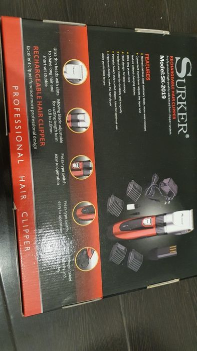 Masina tuns profesionala cu 2 acumulatorii.