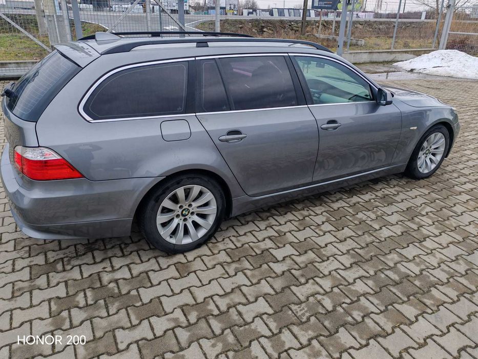 BMW 5 Series 2010 — imagine 5