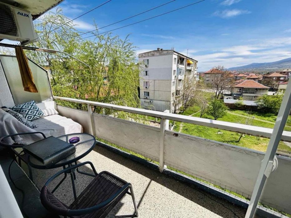 Заменям 2Стаен Апартамент 64кв Коматево. Без агенций