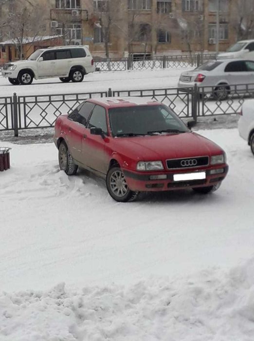 Продается аудии б4