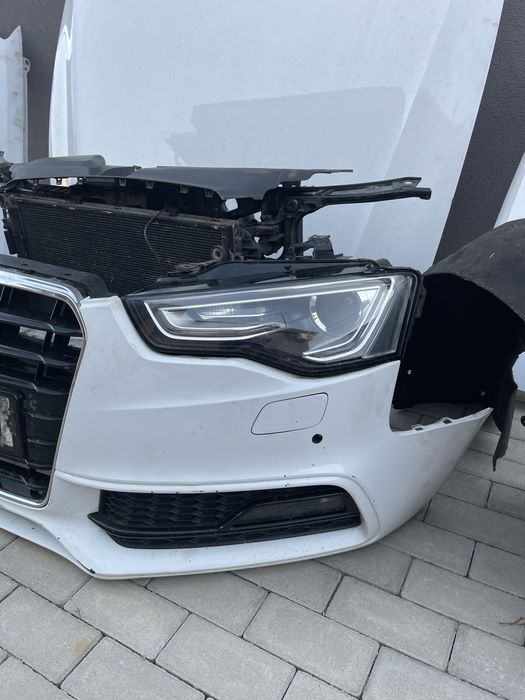 Capota/aripi/trager/faruri Audi A5 8T Facelift